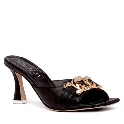 #color_black-leather