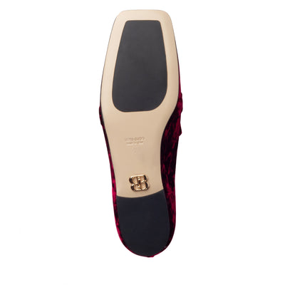 #color_burgundy-velvet