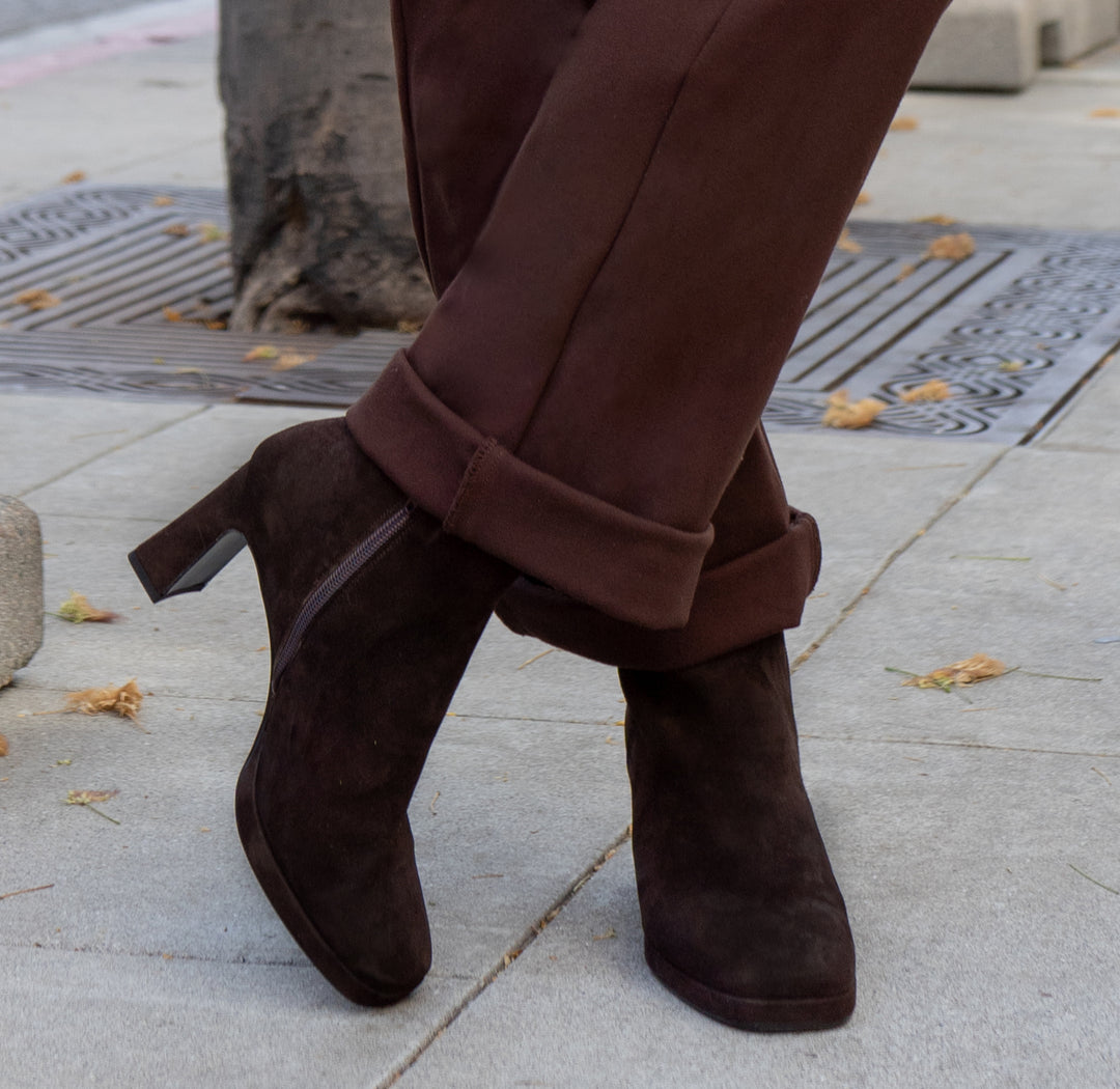 Beautiisoles Scottie Ankle Suede Platform Bootie Women's Chocolate Beautiisoles Scottie Ankle Suede Platform Bootie Women's Chocolate