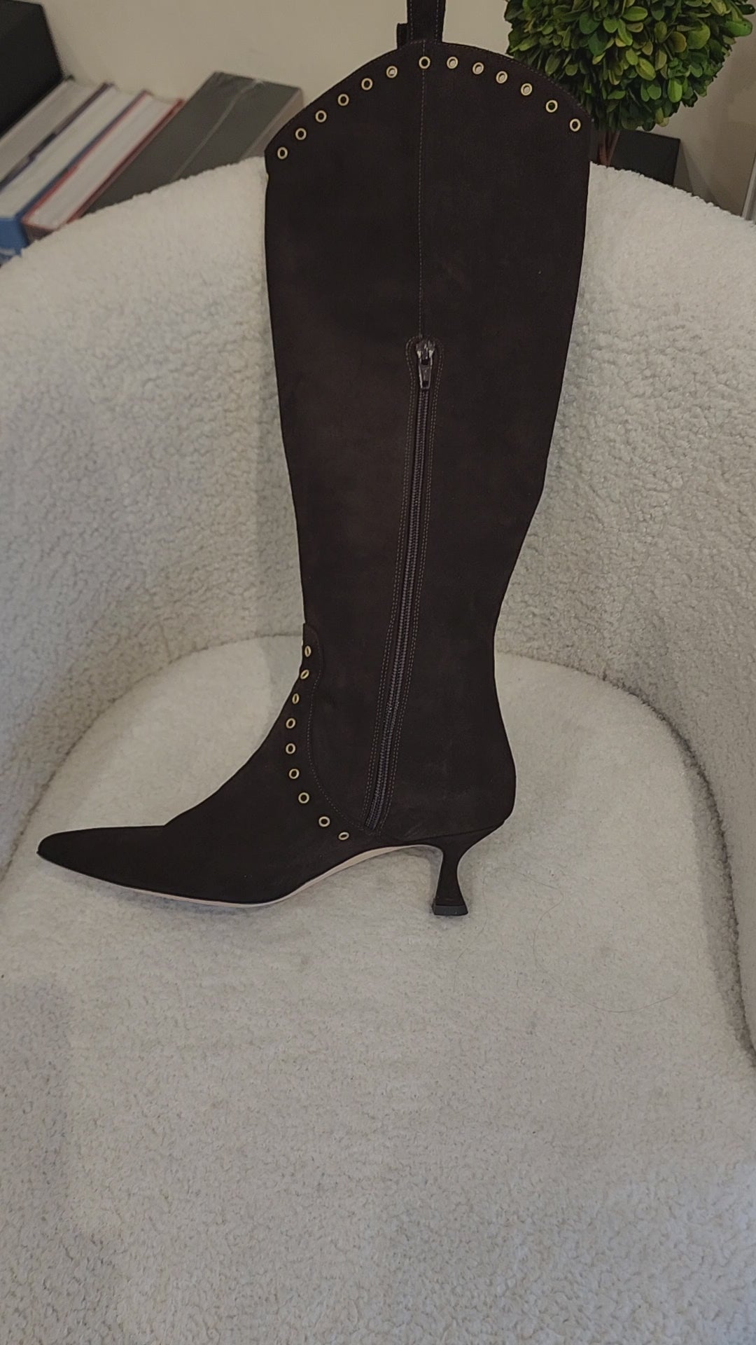 Vanesa Knee-High Boot