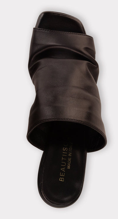 #color_black-leather