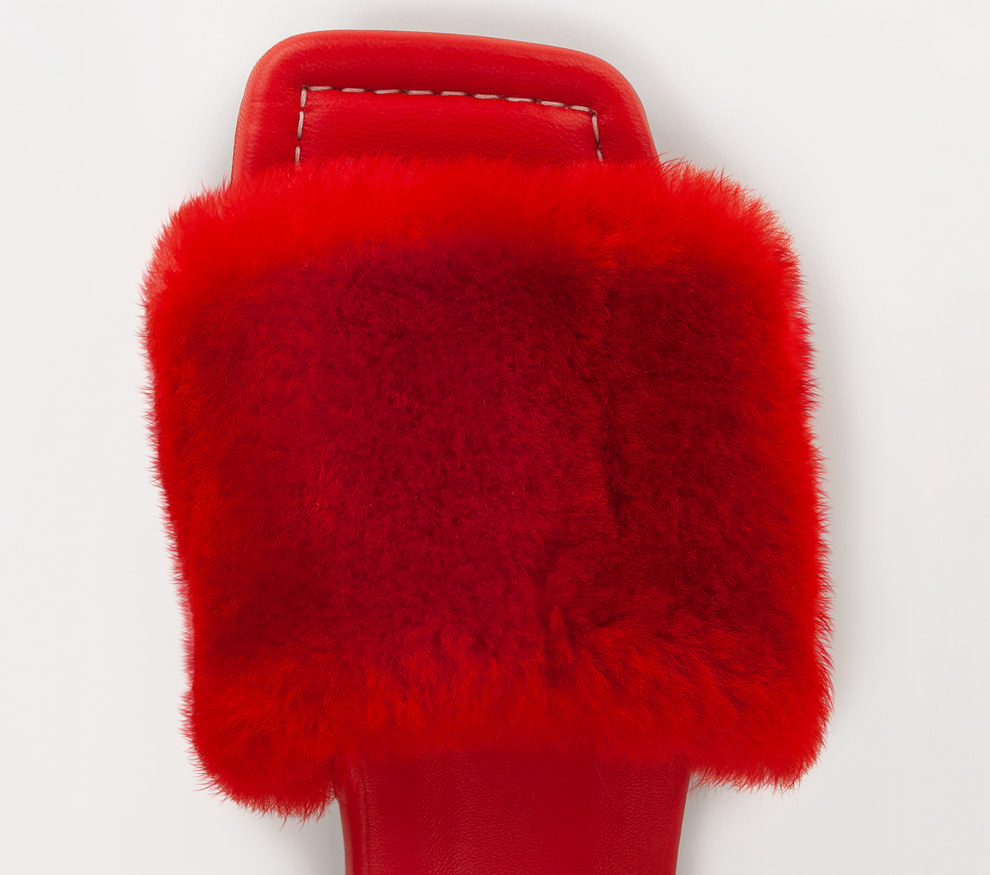 #color_red-shearling-leather