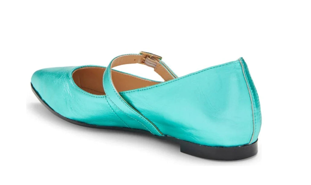 #color_aqua-metallic-leather