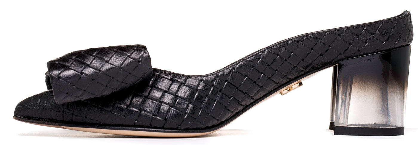 #color_black-leather
