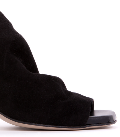 #color_black-suede